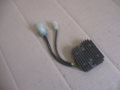 Régulateur SH538A-11 pour Honda 750 Africa twin - XRV - RD04