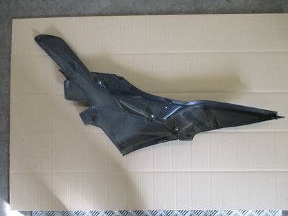 Cache latéral droit pour Honda 125 CBF - JC74