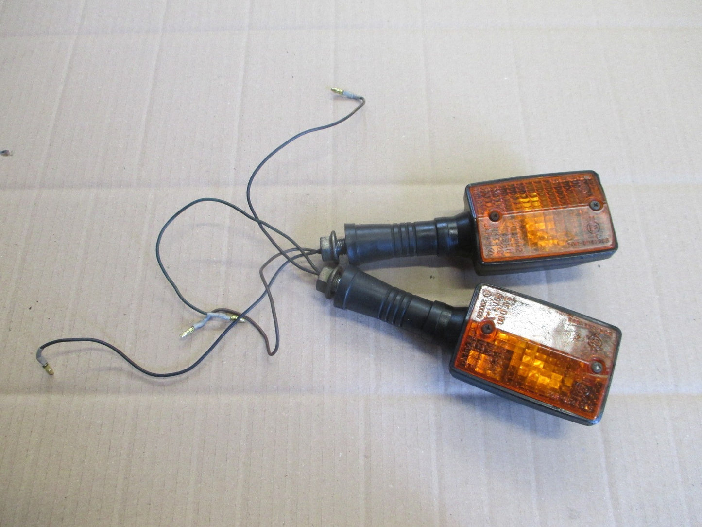 Clignotants arrières pour Yamaha 125 XT - 12V - 3YU