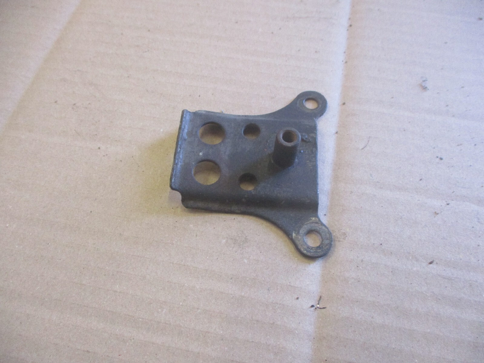 Fixation arrière de réservoir pour Honda 500 XLR - PD02