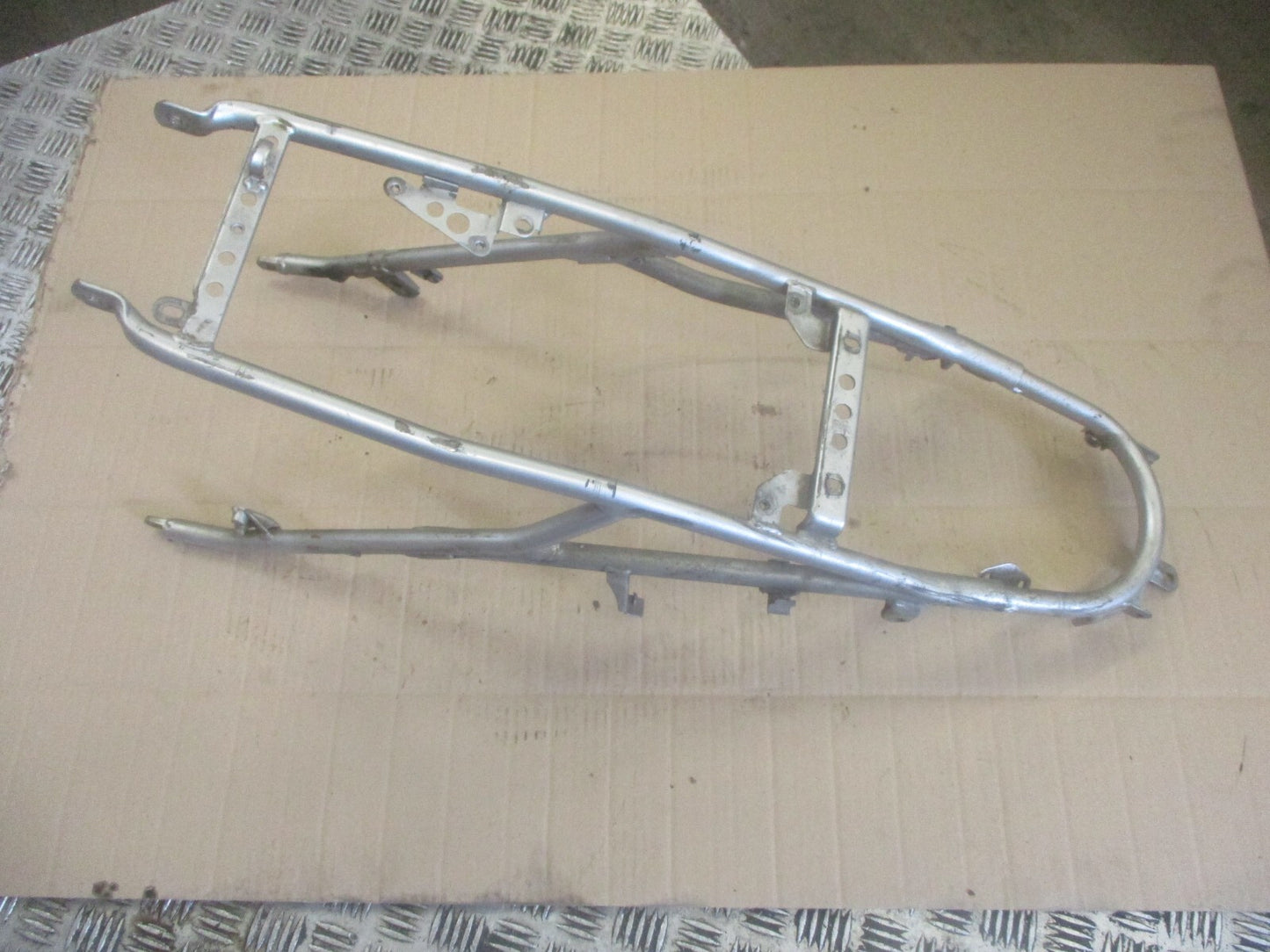 Boucle arrière de cadre pour Yamaha 600 TTR - DJ01 - 1999