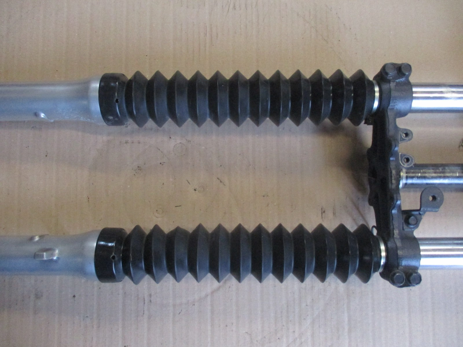 Fourche pour Yamaha 125 DTLC - 10V