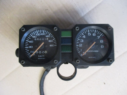 Bloc compteur compte tours 55682 kms pour Suzuki 750 DR - 800 DR - SR41A - SR42A