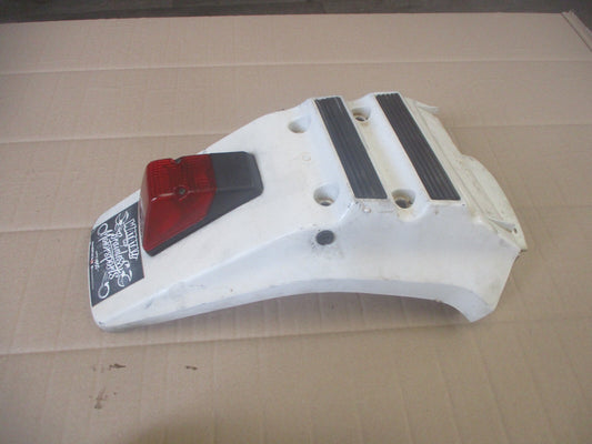 Garde boue arrière + feu pour Suzuki 650 DR RS SE - SP44A