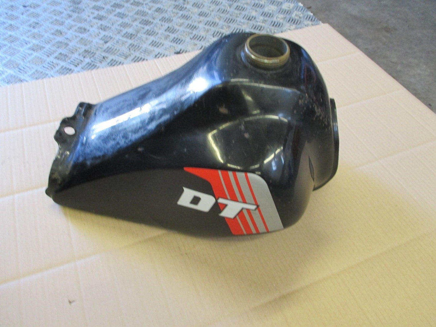 Réservoir d'essence pour Yamaha 125 DTLC - 10V