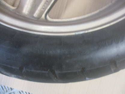 Roue arrière avec pneu très peu roulé pour Honda 750 VFR - RC24