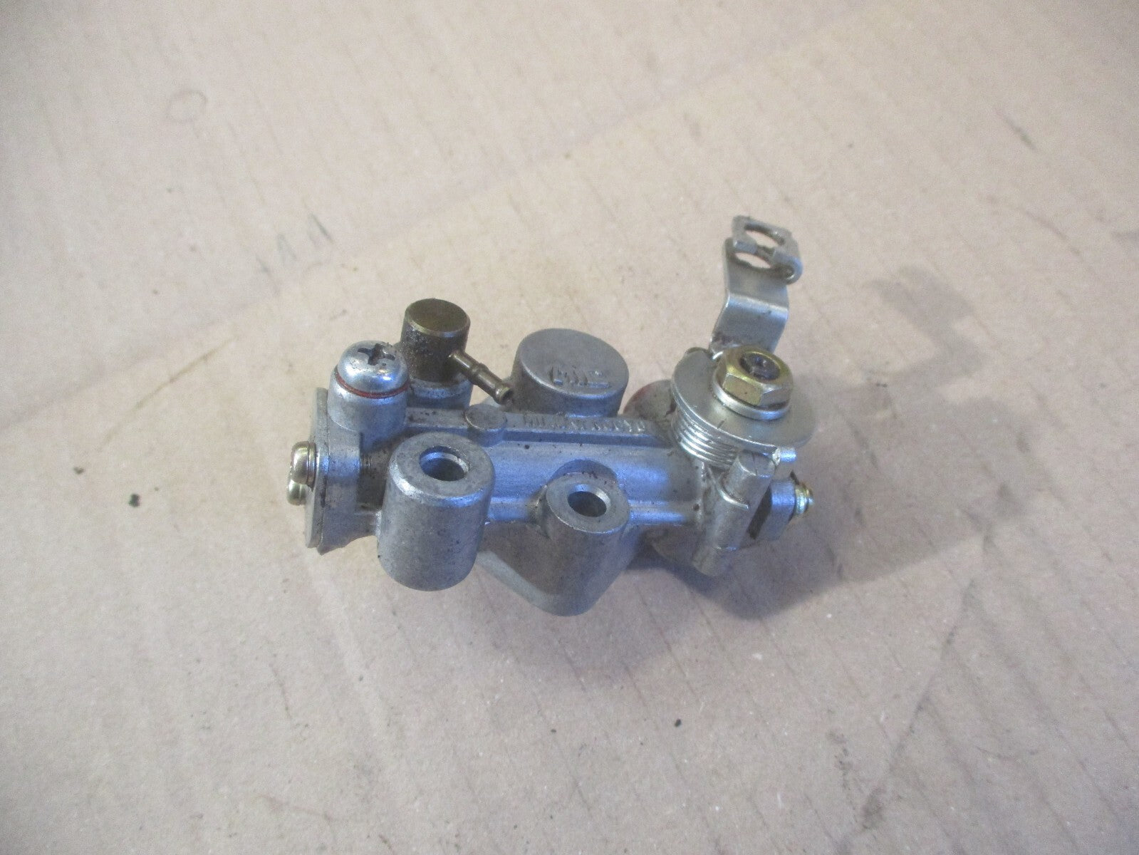 Pompe à huile pour Suzuki 125 TS B - 1979