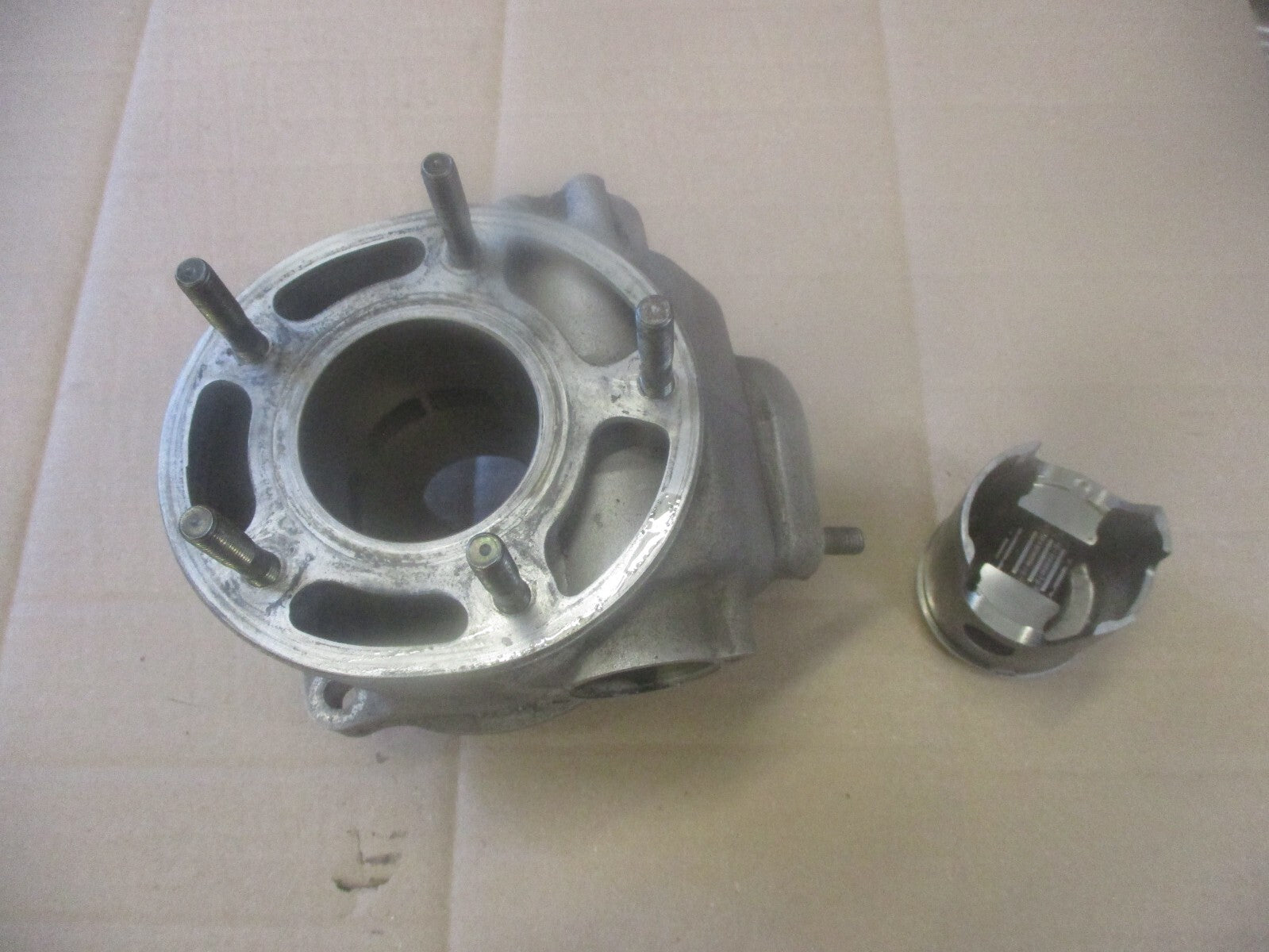 Cylindre / piston pour Yamaha 125 TDR modèle 4FU / 5AE