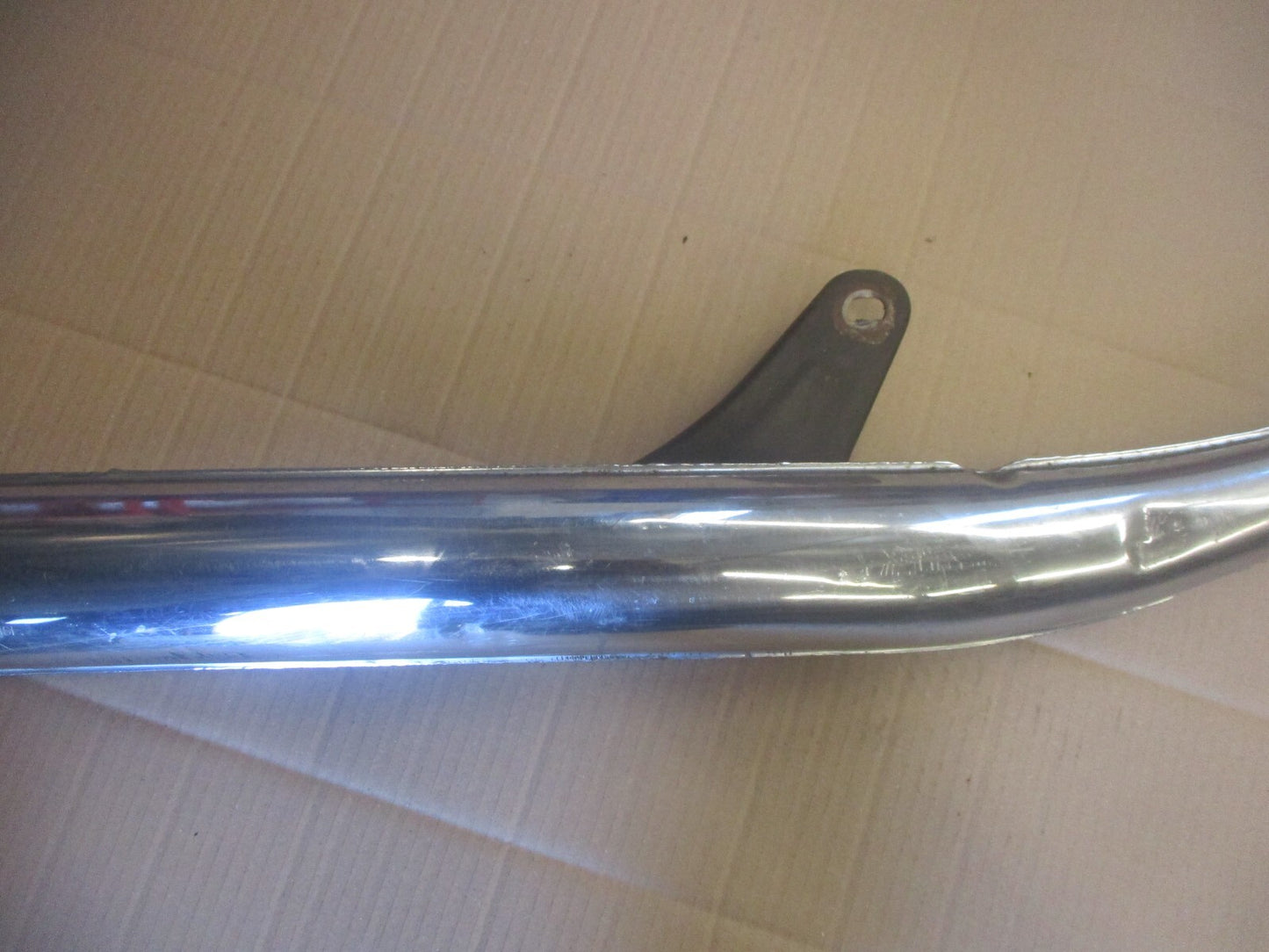 Pot d'échappement droit pour Suzuki 125 GT