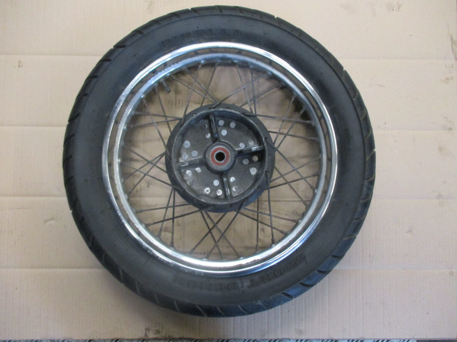 Roue arrière d'origine en acier chromé pour Yamaha 600 XTE - 3TB - 4PT - DJ02