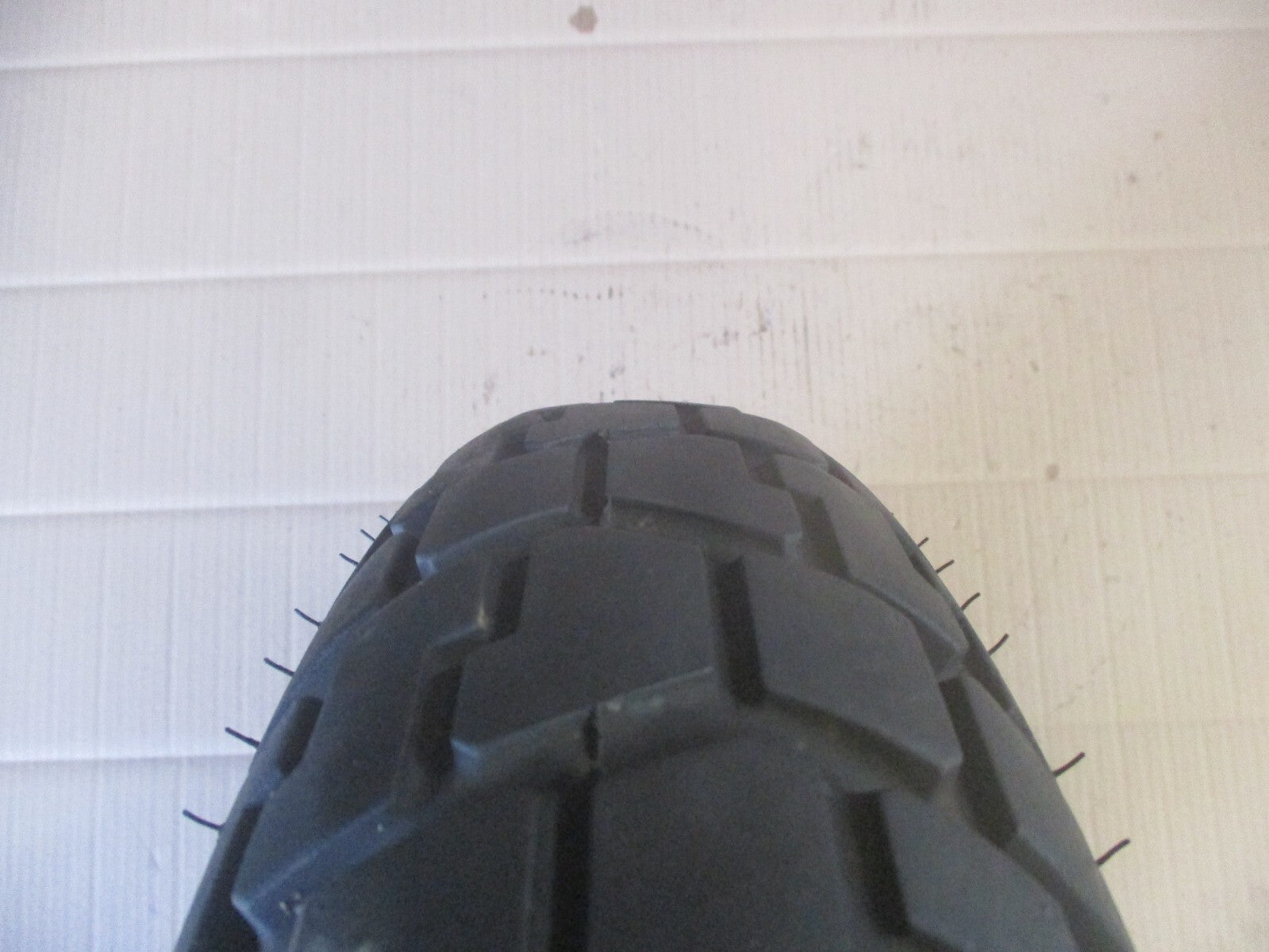 Roue arrière avec pneu bon état Yamaha 600 XT - Ténéré - 34L - 43F - 55W - 1VJ