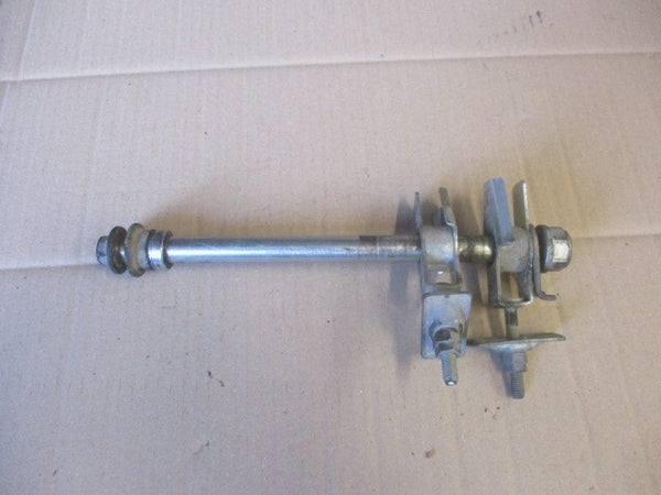 Axe de roue arrière pour Honda 125 XR - JD19A - JD1911