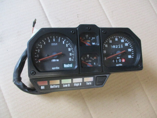 Bloc compteur compte tours 8240 kms pour Aprilia 125 Tuareg