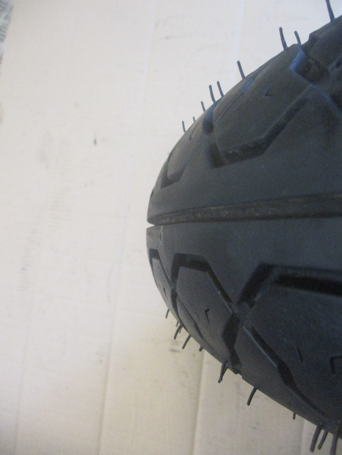 Roue arrière avec pneu très peu roulé pour Yamaha 125 XV Virago - 5AJ
