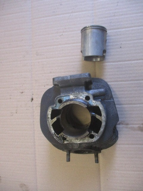 Cylindre / piston cote 56.50 mm pour Yamaha 125 AT1 - AT2
