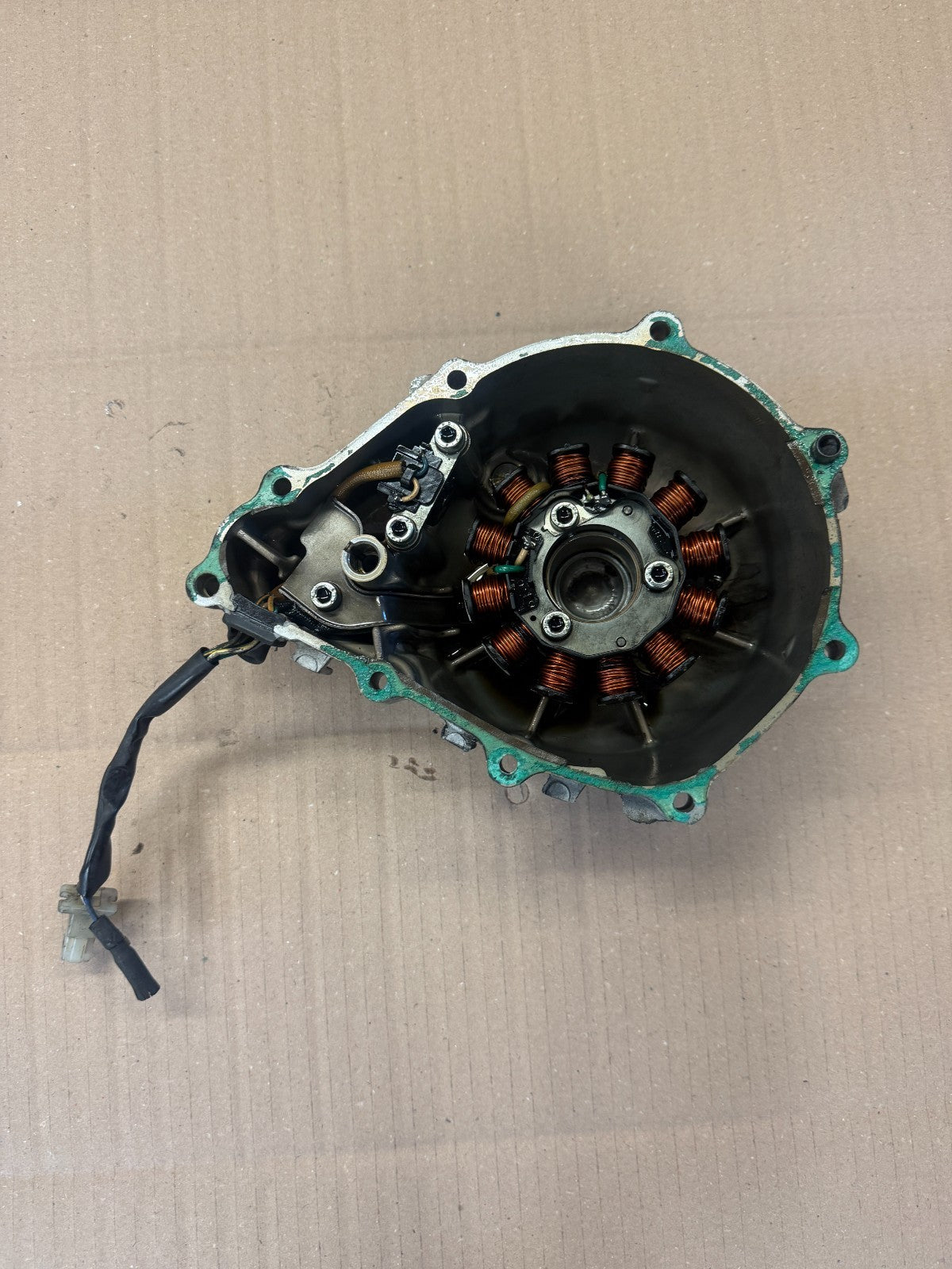 Stator + carter d'allumage pour Honda 125 CBF - JC40A