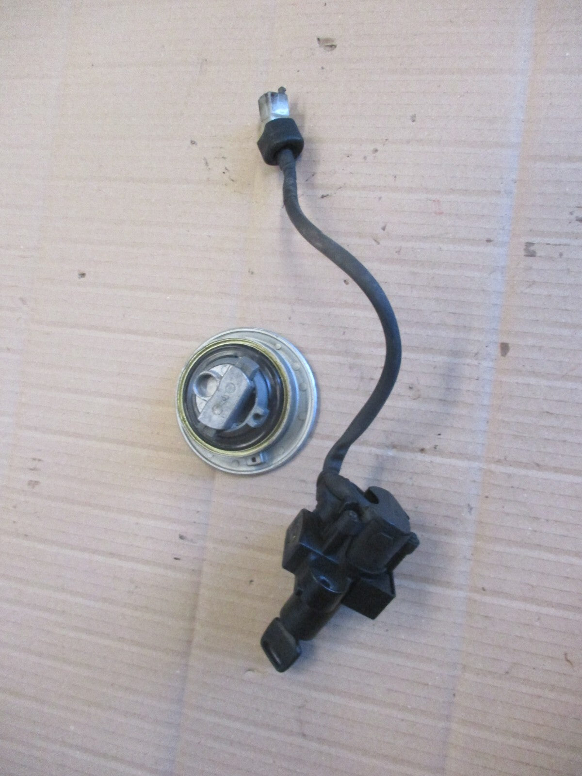 Nieman + bouchon + boite outils Honda 650 Dominator - RD02 - A partir de 1992