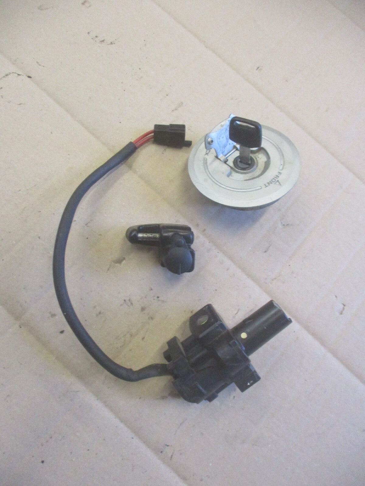 Nieman + bouchon + serrure de casque pour Honda 650 FX - VIGOR - RD09
