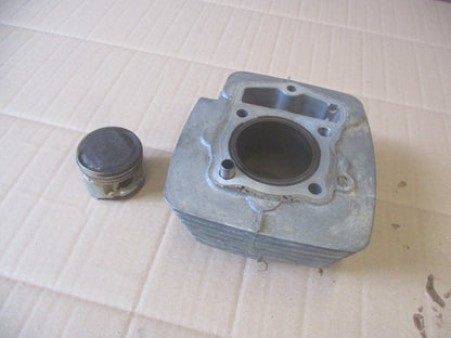 Cylindre / piston pour Honda 125 CLR - City Fly - JD18A