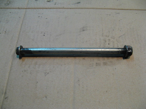 Axe de bras oscillant pour Honda 600 XLL - XLM - XLLM - PD04