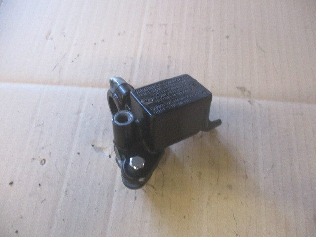 Maitre cylindre de frein avant pour Honda 125 CBF - JC40A