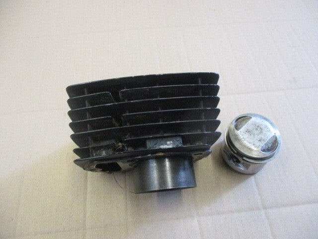 Cylindre / piston pour Honda 125 NX Transcity - JD12