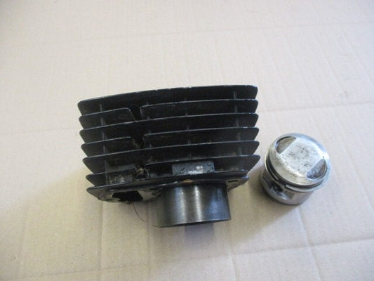 Cylindre / piston pour Honda 125 NX Transcity - JD12