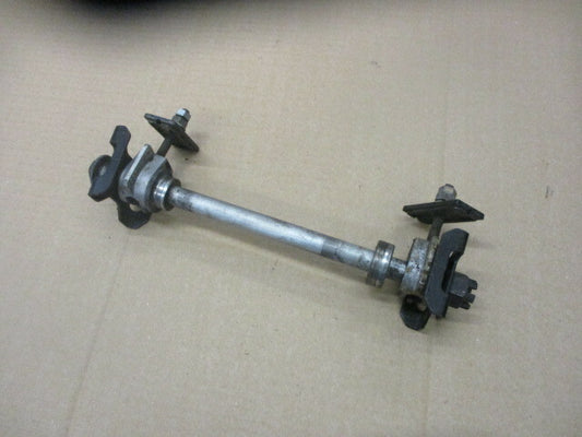 Axe de roue arrière pour Kawasaki GPZ 500 S - EX500D - 1994/2004