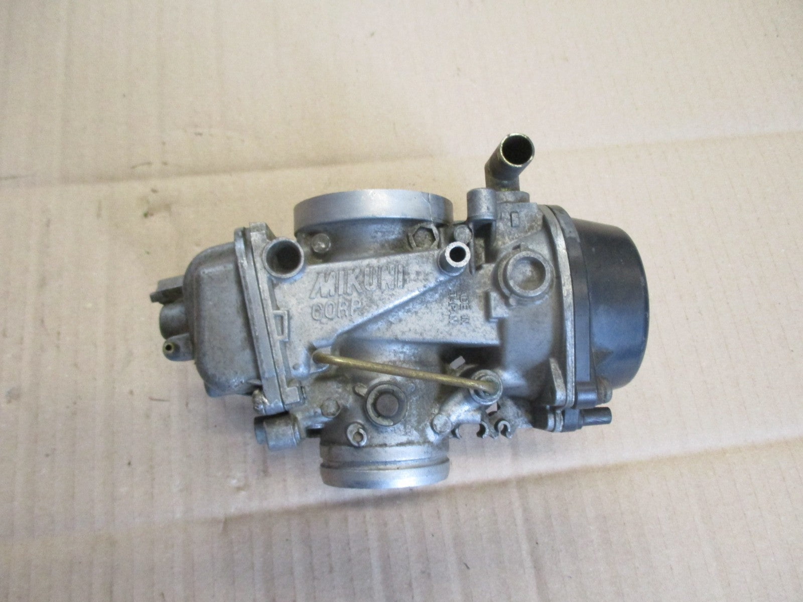Carburateur pour Suzuki 650 DR RS SE - SP42A