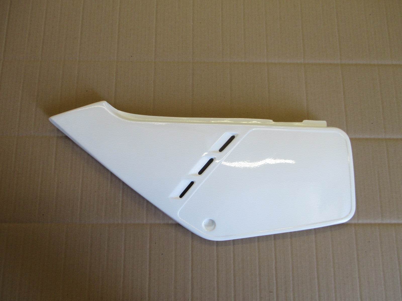 Cache latéral gauche NEUF pour Honda 600 XL LM - PD04 - Modèle double optiques