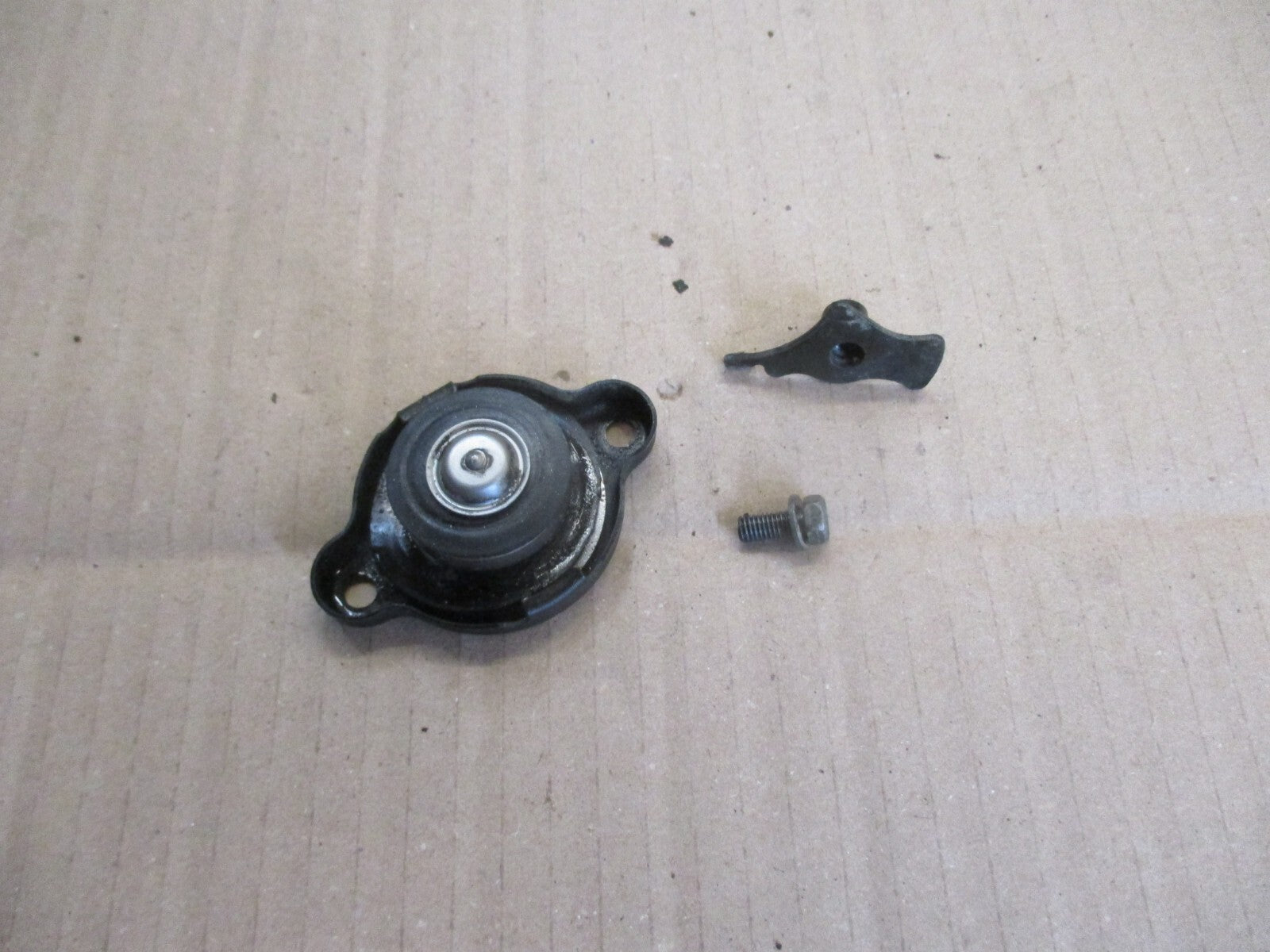 Bouchon de radiateur d'eau + verouillage pour Yamaha 125 DTR - DTRE