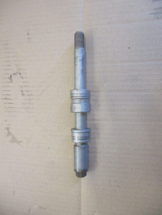 Axe de roue avant pour Honda 700 XLV Transalp - RD13A