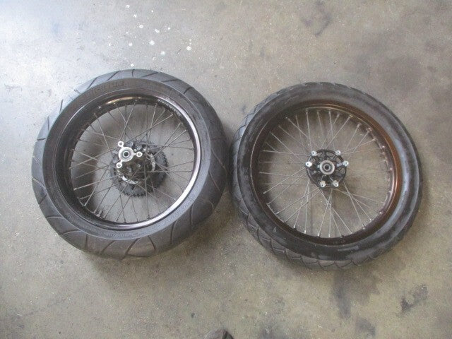 Roue avant et roue arrière pour Derbi 125 Mulhacen