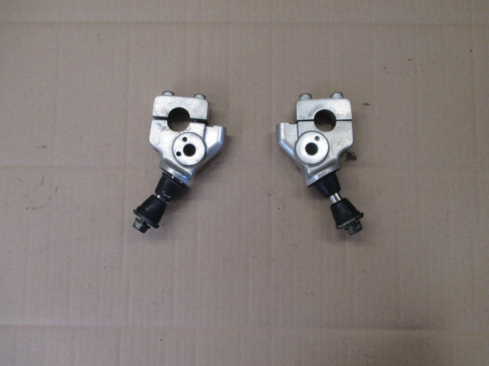 Pontets de guidon pour Honda 125 Rebel - JC24A - JC26A