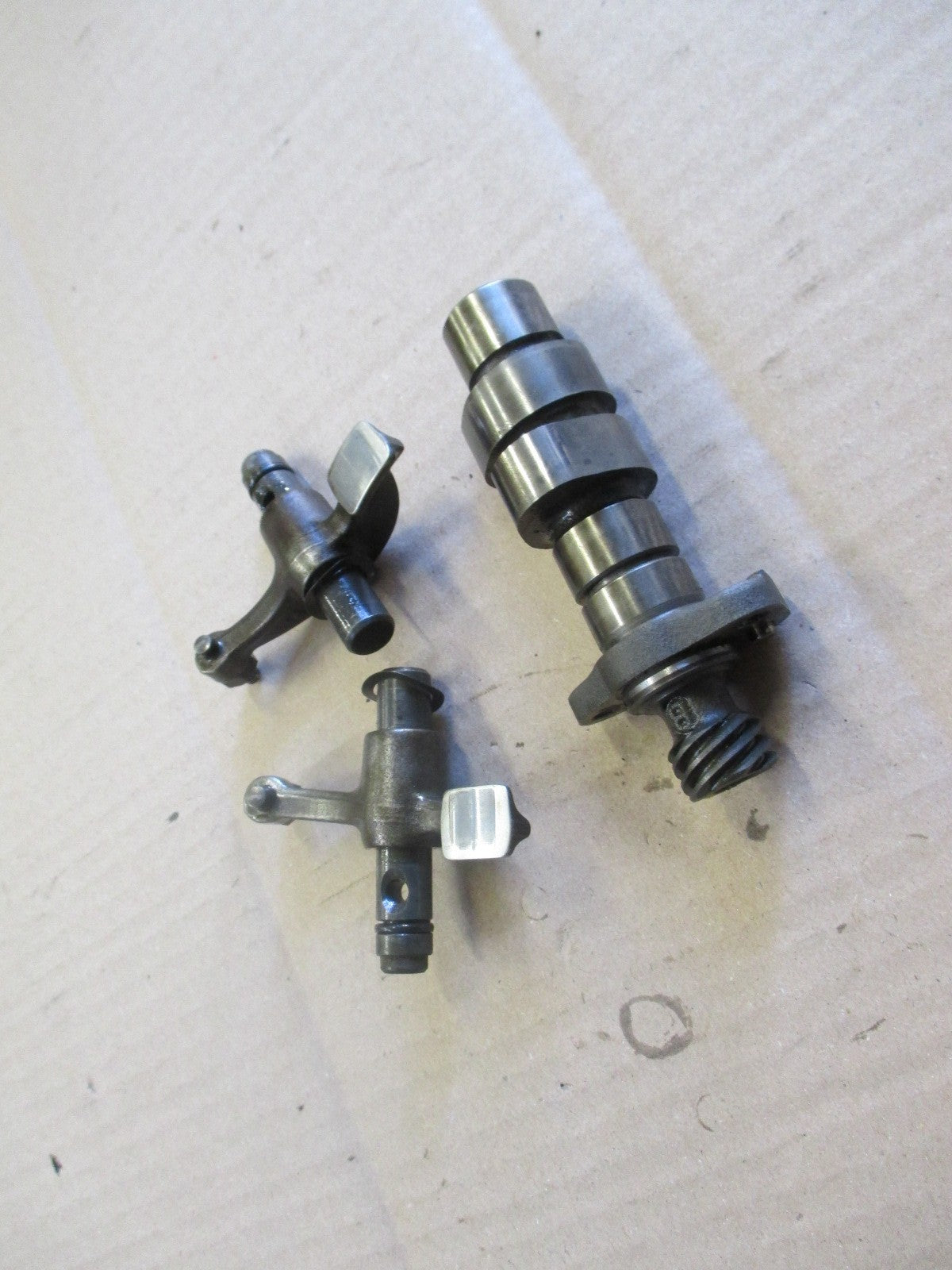 Arbre à cames + culbuteurs pour Suzuki 125 GN - NF41A