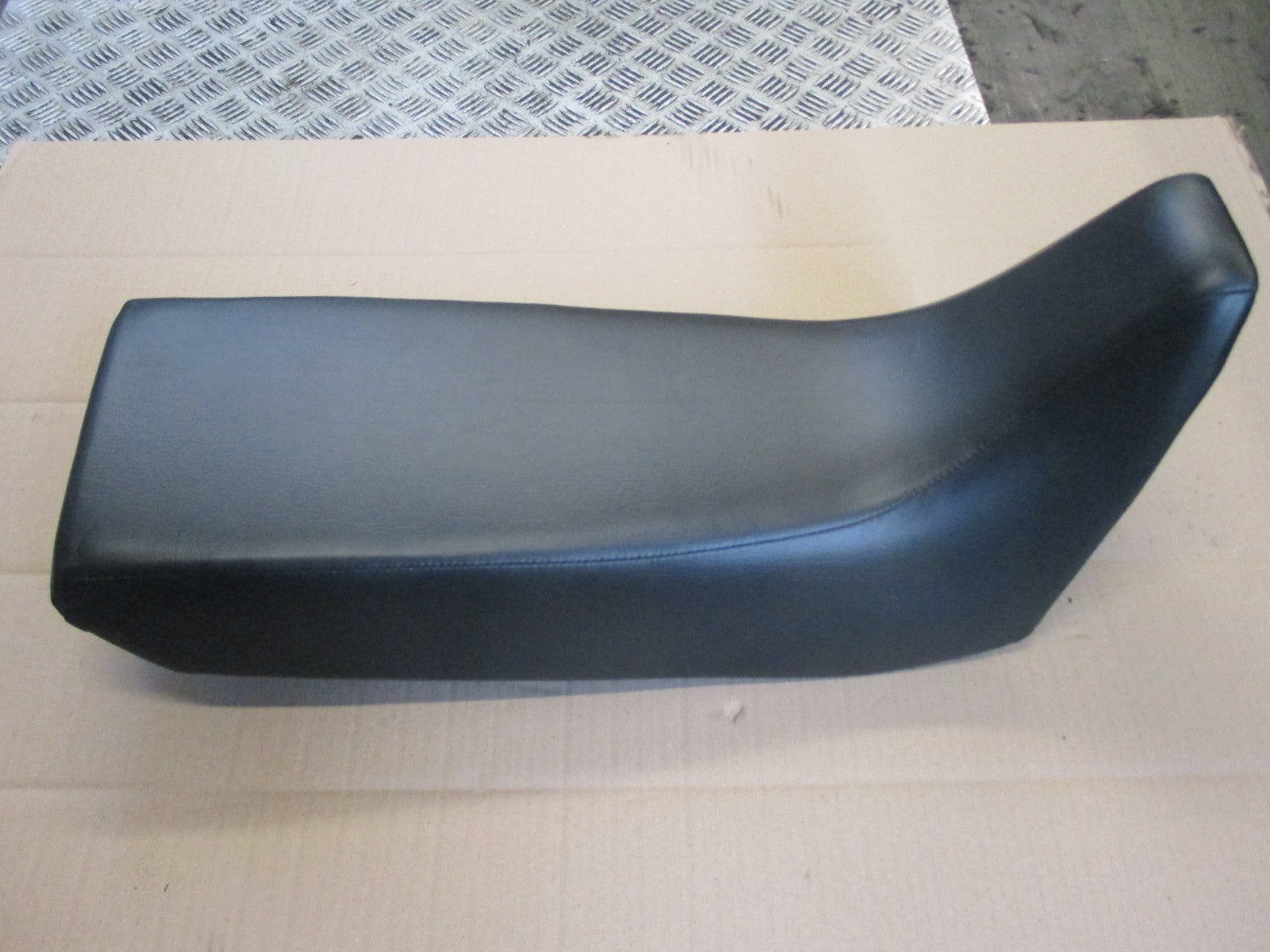 Selle refaite à neuf pour Yamaha 660 XTZ - 3YF