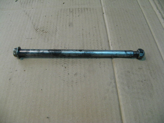 Axe supérieur de balancier pour Suzuki 600 DR - SN41A