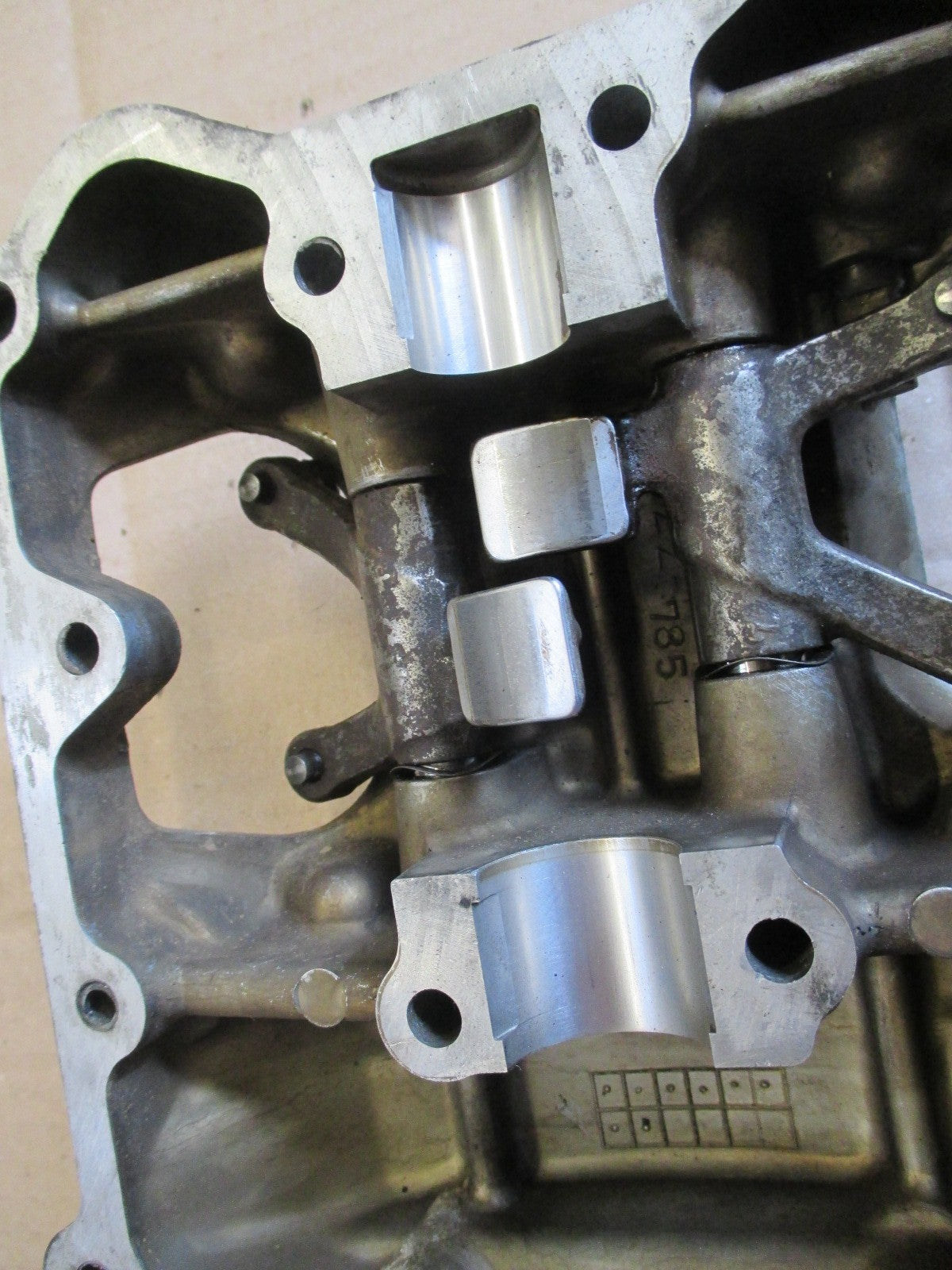 Cache culbuteurs équipé + arbre à cames Suzuki 750 DR - 800 DR - SR41A - SR42A
