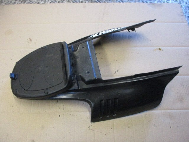 Dosseret + support top case GIVI pour Yamaha 125 TW - DE01 - DE054