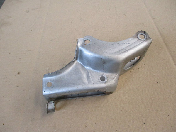 Sabot de fixation avant du moteur pour Honda 125 NX Transcity - JD12