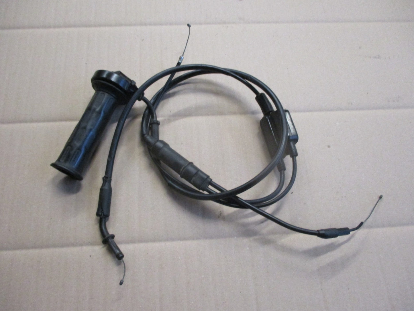 Poignée d'accélérateur + cables pour Yamaha 125 TZR - 4FL