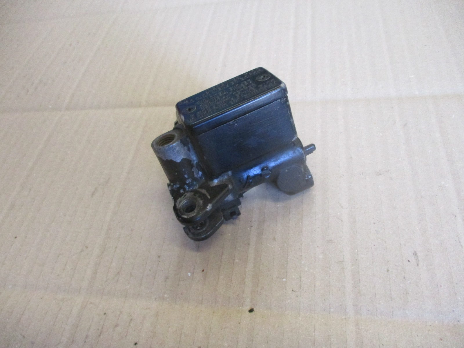 Maitre cylindre de frein avant pour Honda 125 XR L - JD19 - JD19A - JD1911