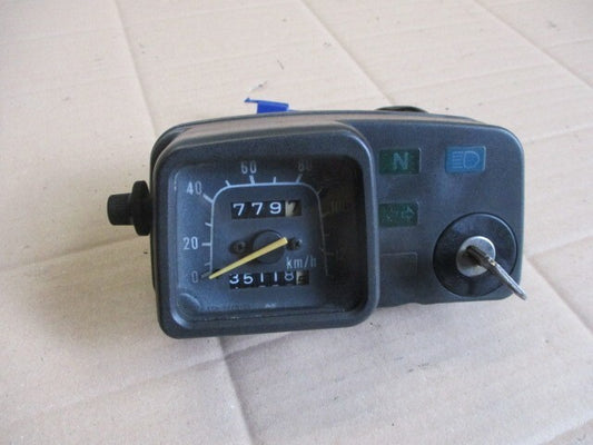 Bloc compteur 35118 kms + nieman pour Suzuki 125 DR - SF44A