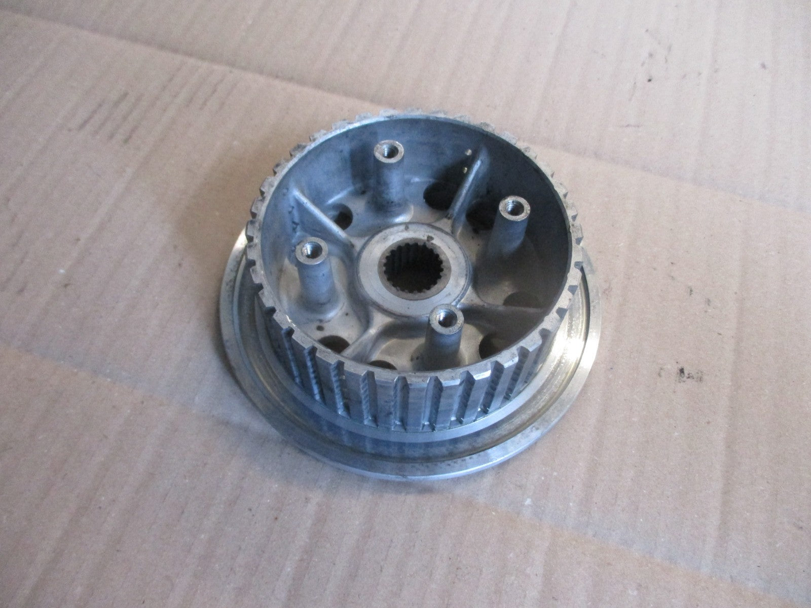 Noix d'embrayage pour Suzuki 650 XF Freewind