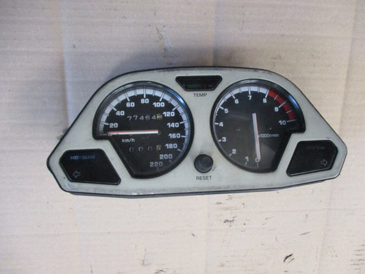 Bloc compteur - compte tours 77464 kms pour 750 XTZ - 3LD