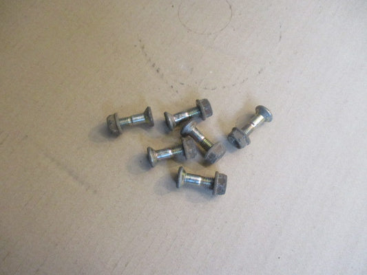Vis de fixation couronne arrière pour Honda 125 XLR - JD16