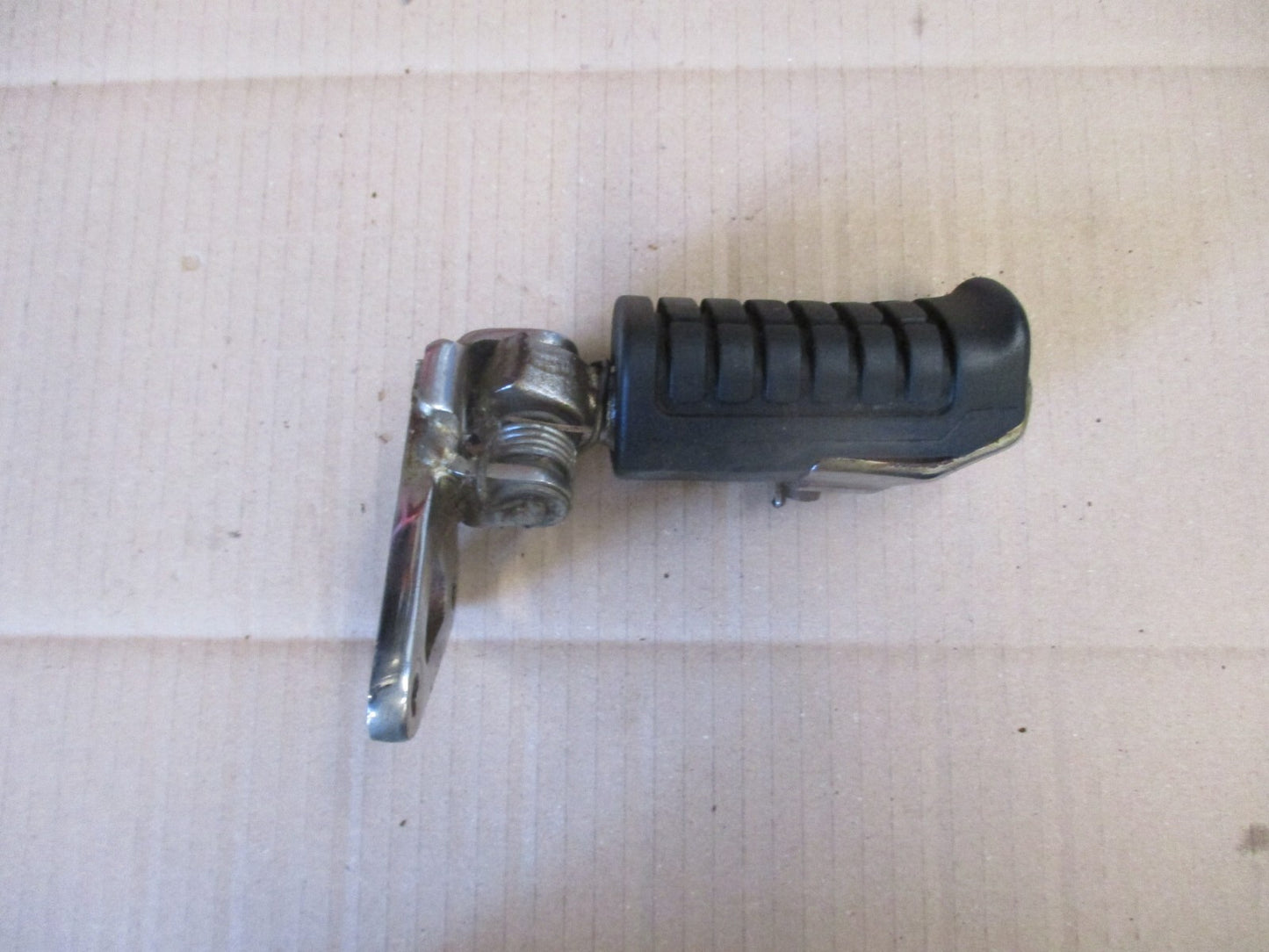 Cales pieds avant pour Honda 125 Rebel - JC24A - JC26A