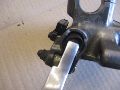 Maitre cylindre de frein avant pour Honda 650 NTV REVERE - RC33
