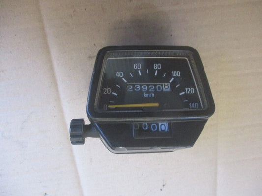 Compteur 23920 kms pour Yamaha 125 XT - 125 DTLC - 125 DTR DTRE - 125 TW